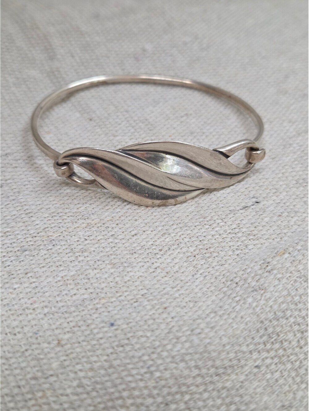 Retired James Avery Duo Leaf Bangle Bracelet